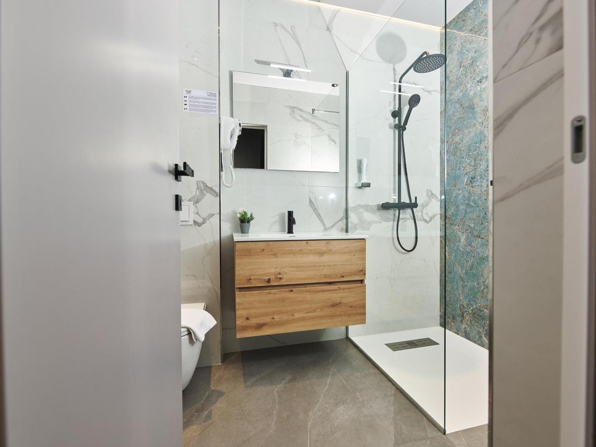 Hotel Emd Бакэу Экстерьер фото
